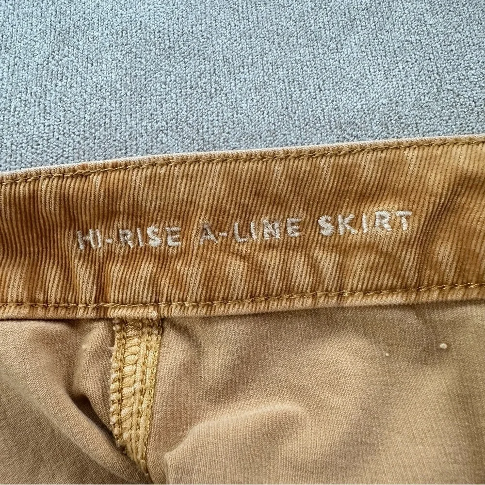 American Eagle High Rise A Line Corduroy Skirt. Gold. Size 0.